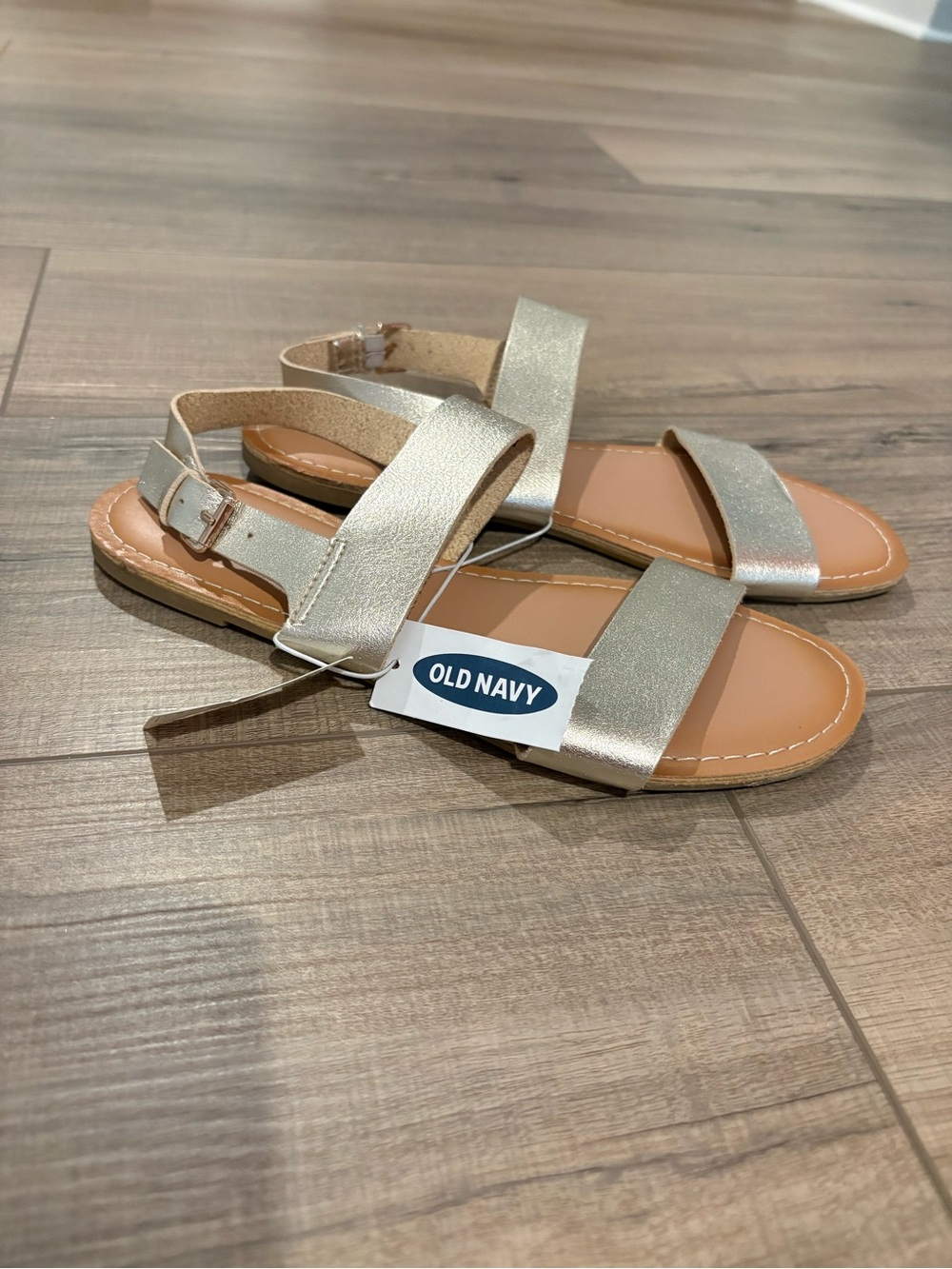 Old Navy Flat Ankle Strap Gladiator gold size 6